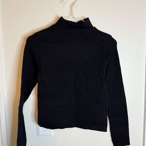 Zenana Outfitters Ribbed Black Top